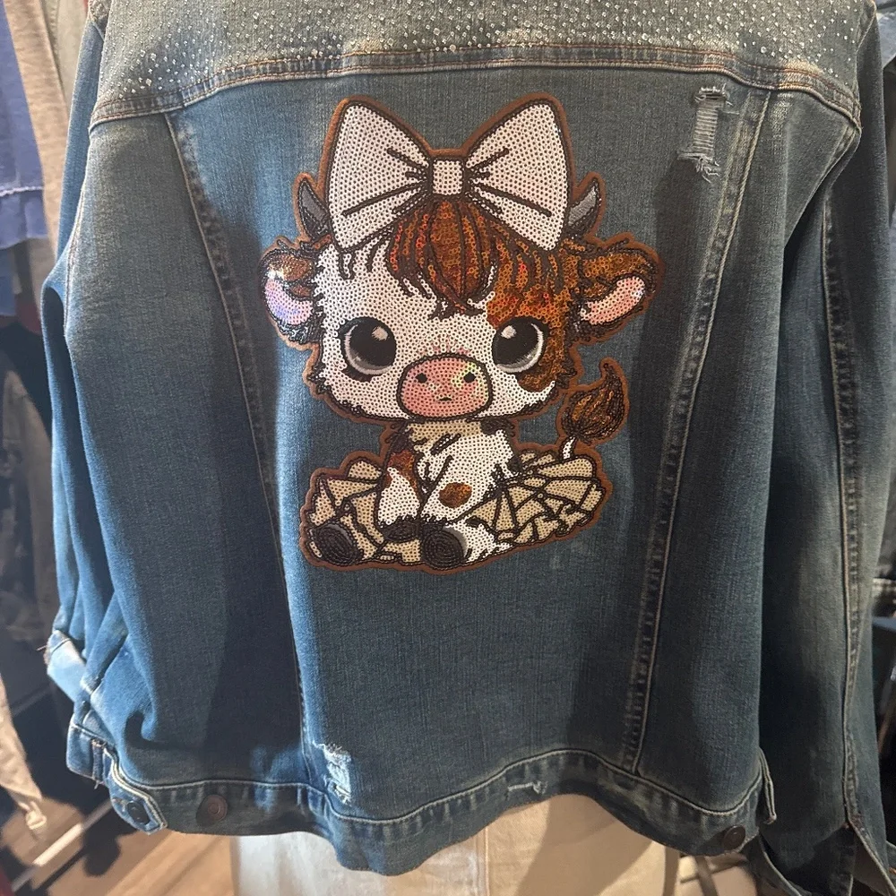 Ladies Super cute cow with sequins - Picture 1 of 4